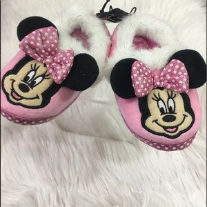 NEW  Girls Disney Minnie Mouse Slippers  Pink 9/10